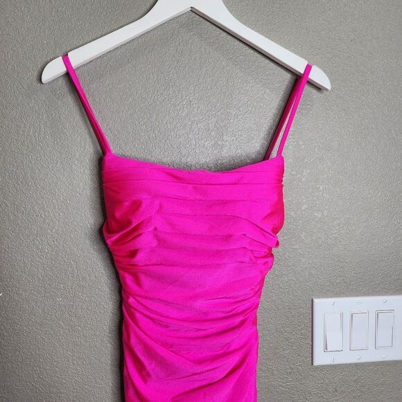 La Femme Hot Pink Ruched Scoop Modest Prom Sheath Dress - Picture 7 of 12